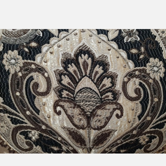 J Queen New York Paloma Boudoir Decorative pillow 21" x 15" - Picture 4 of 11